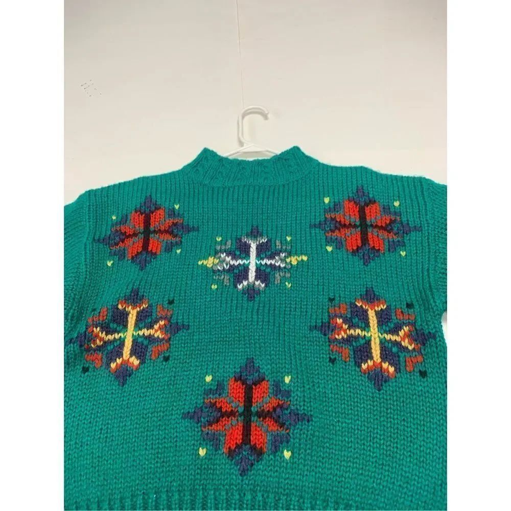 Vintage Snowflake Patterned Knit Sweater - Picture 2 of 8